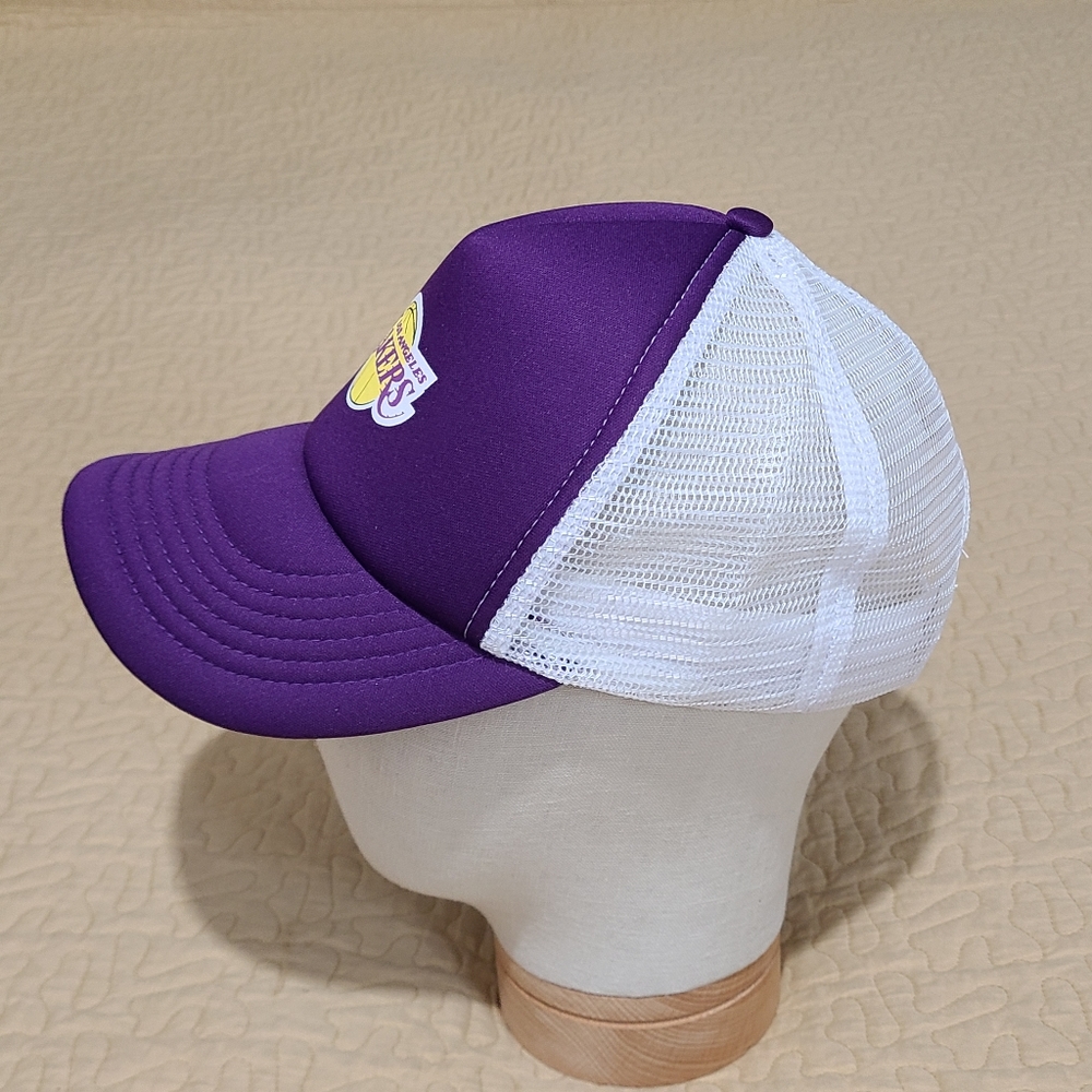 LA Lakers logo trucker hat - Picture 3 of 7